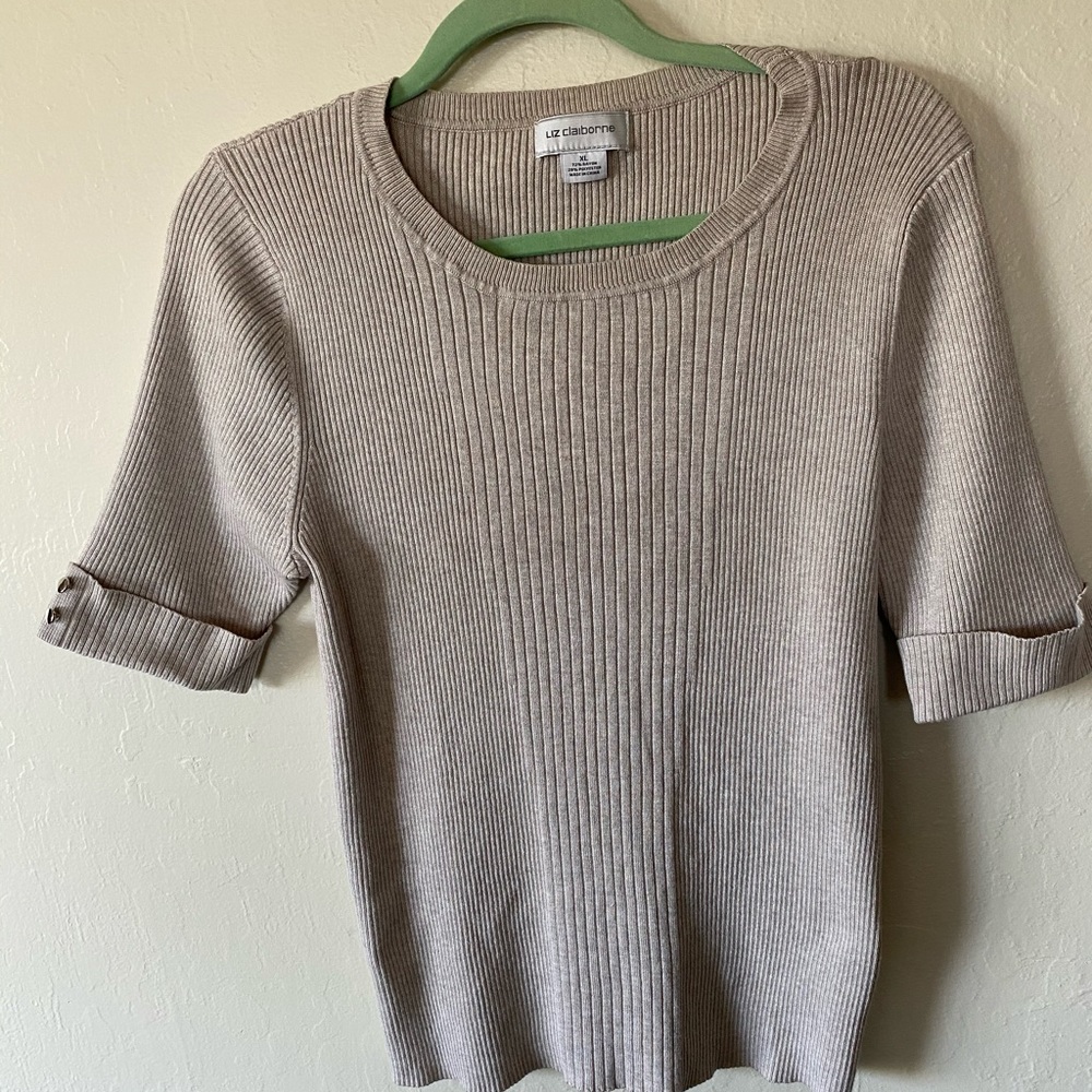 Liz Claiborne tan crew neck sweater Xl